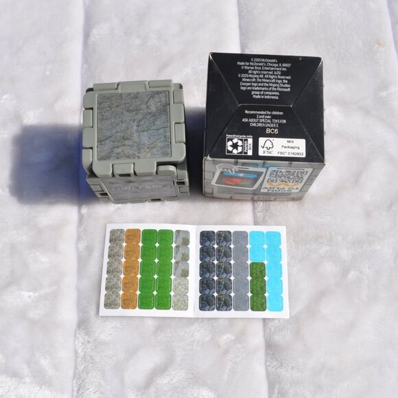 4 Minecraft McD’s Toy #BC6 A Minecraft Movie Minecraft transforming block - Picture 4 of 6